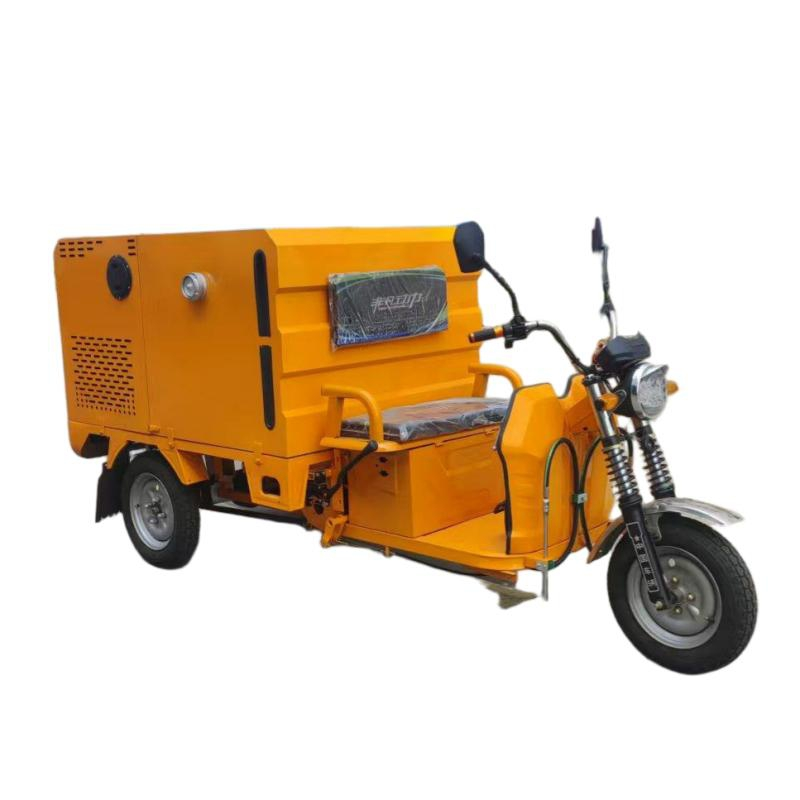 Electric Three-Wheeled Street Cleaning Vehicle Electric Three-Wheeled Street Cleaning Vehicle